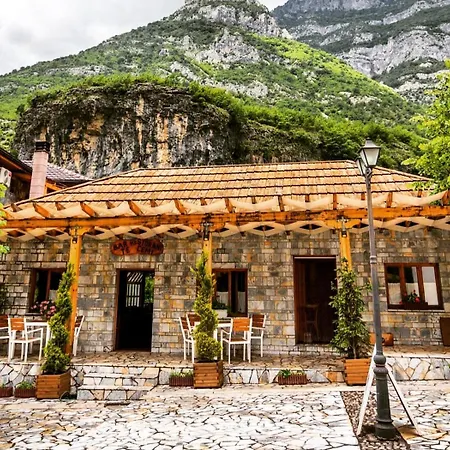 - Cemi River Rooms - *