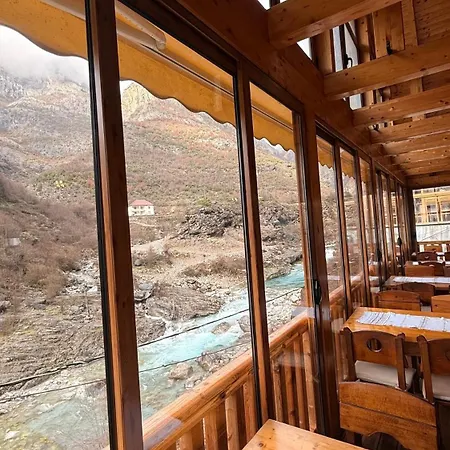 ホテル - Cemi - River View & Traditional Restaurant Tamarë