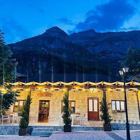 - Cemi - River View & Traditional Restaurant *