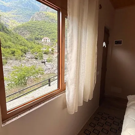 ホテル - Cemi - River View & Traditional Restaurant